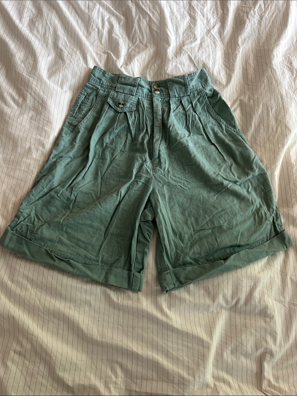 Vintage Partners Mervyns - High-Waist Pleated Cotton Shorts in Teal